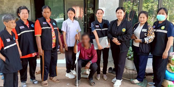 วันที่ 12 กุมภาพันธ์ 2569 กองสวัสดิการสังคมองค์การบริหารส่วนตําบลเชียงดา ร่วมกับ หัวหน้าส่วนราชการ ข้าราชการ พนักงานและผู้นำชุมชน ได้ลงพื้นที่ มอบไม้เท้าขาวให้คนพิการทางการมองเห็นในพื้นที่ตำบลเชียงดา